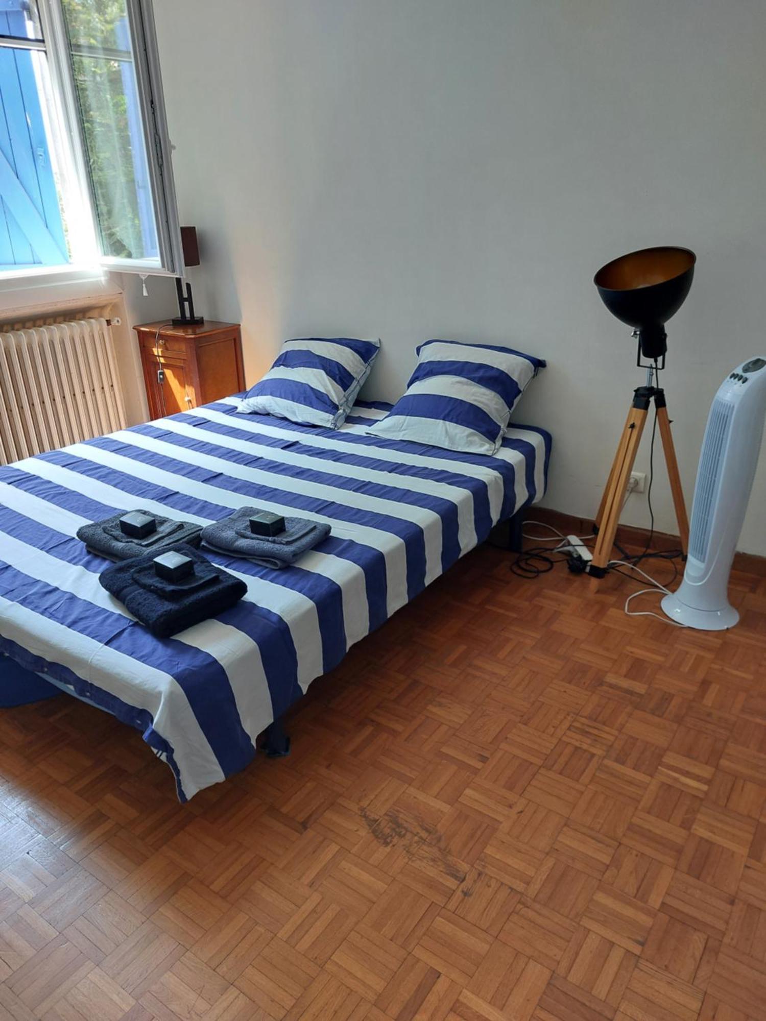 Chambre Dans Villa Marseille Eksteriør billede
